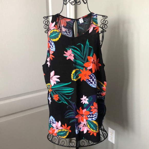 Old Navy Tops - Old Navy Black Tropical Swing Tank